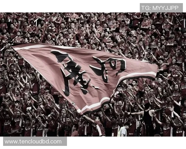 广州足球队团队协作创新之路：重塑战术与凝聚力的成功实践